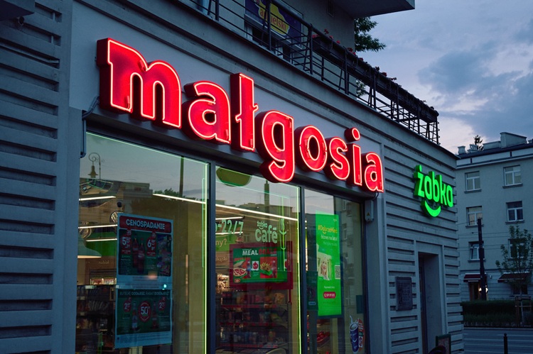 Neon Małgosia na Placu Wilsona - Żoliborz