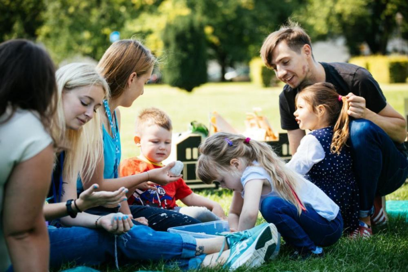 Piknikowy koszyk – spotkania animowane dla dzieci z opiekunami