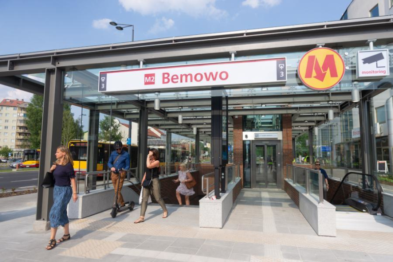 Metro wjeżdża na Bemowo