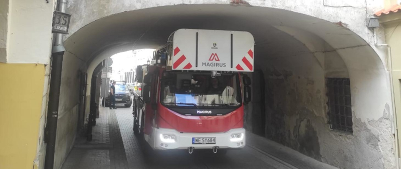 Rozpoznanie operacyjne dróg dojazdowych nowym samochodem z drabiną mechaniczną