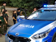 Policjanci wraz ze strażakami kontrolują obozy harcerskie na terenie powiatu otwockiego. Jako pierwszy, odwiedzili obóz w Malcanowie