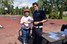 Egzamin na Kartę Rowerową pod czujnym okiem policjanta