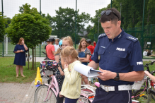 Egzamin na Kartę Rowerową pod czujnym okiem policjanta