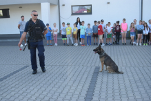 Policjanci z wizytą na półkoloniach