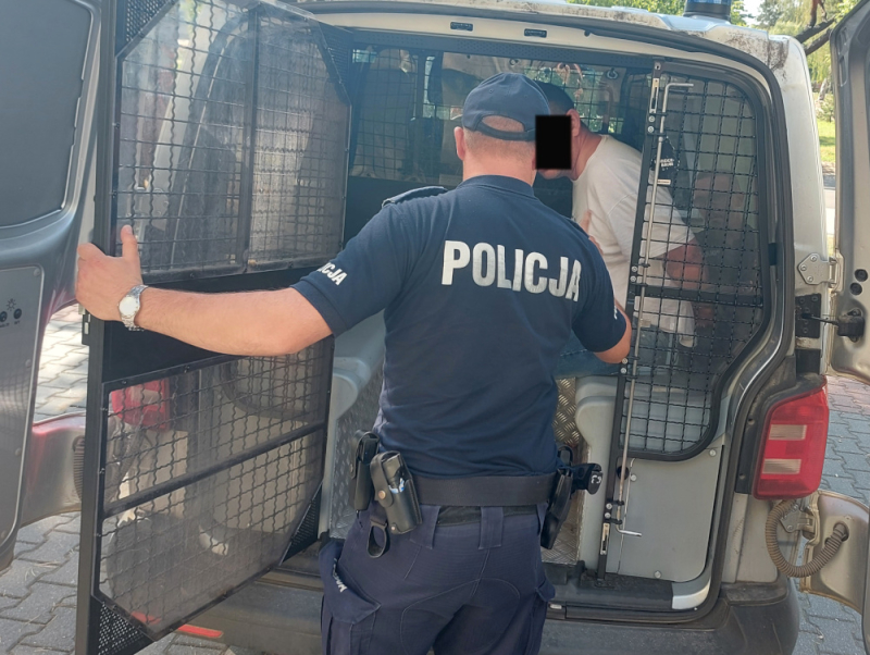Nie spodobało mu się, że policjanci podjęli interwencję