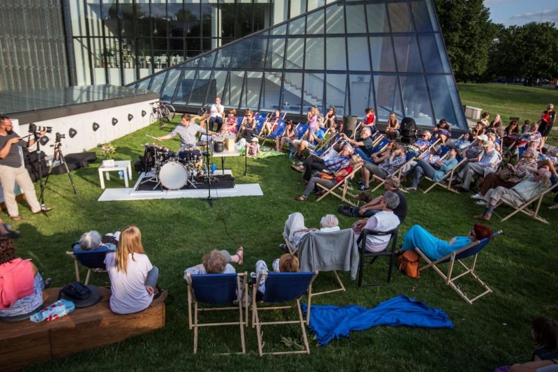 Kołysanka dla Muranowa – akustyczny koncert plenerowy
