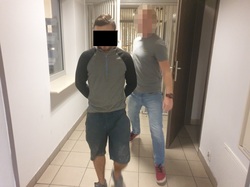 Zaatakował nożem i kilkukrotnie ranił swojego teścia