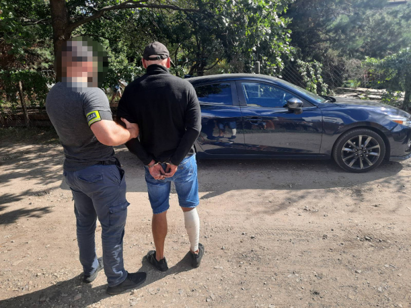 Błyskawiczna akcja północnopraskich Skorpionów - skradziona mazda odzyskana kilkanaście minut po kradzieży, podejrzany - tymczasowo aresztowany
