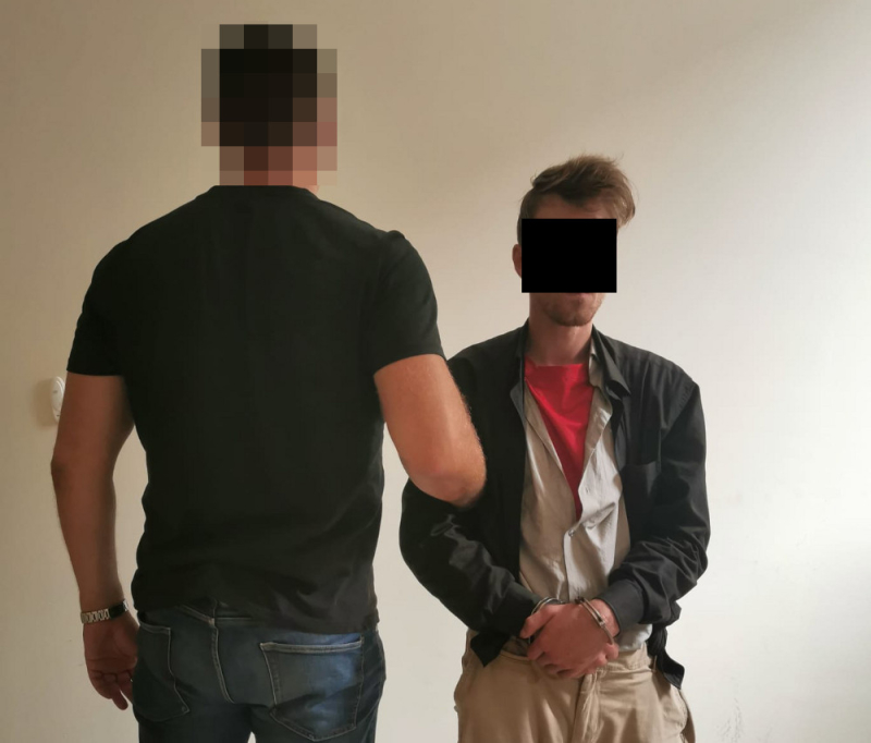 Po tym, jak skradł dezodorant, szarpał się z ochroniarzem