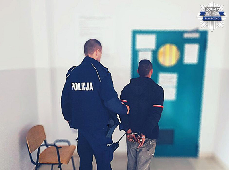 Mimo zakazu prowadzenia pojazdów, po raz kolejny wsiadł za kierownicę..