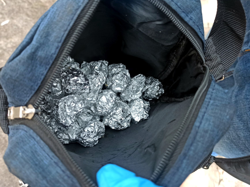 Pies służbowy pomógł policjantom znaleźć narkotyki