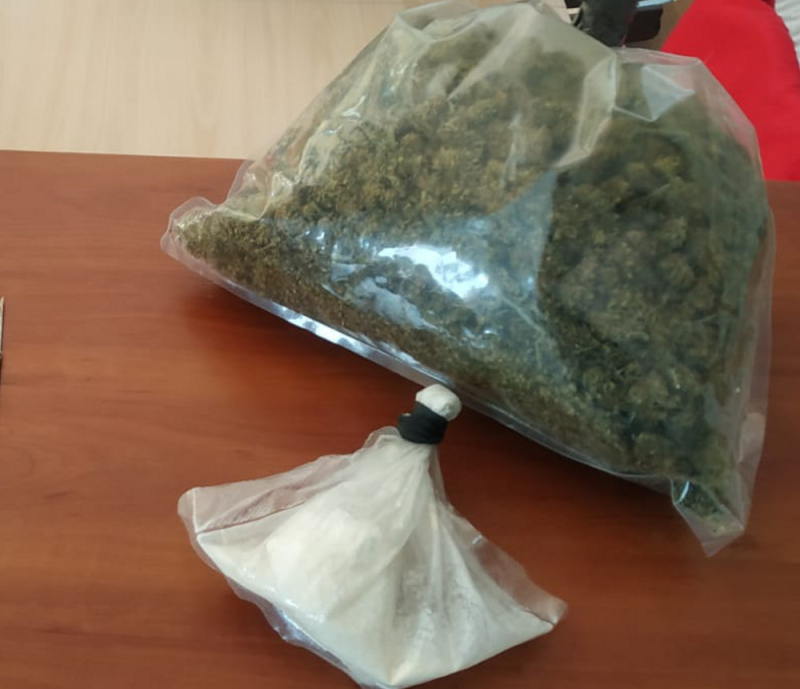 Był poszukiwany i miał znaczną ilość narkotyków