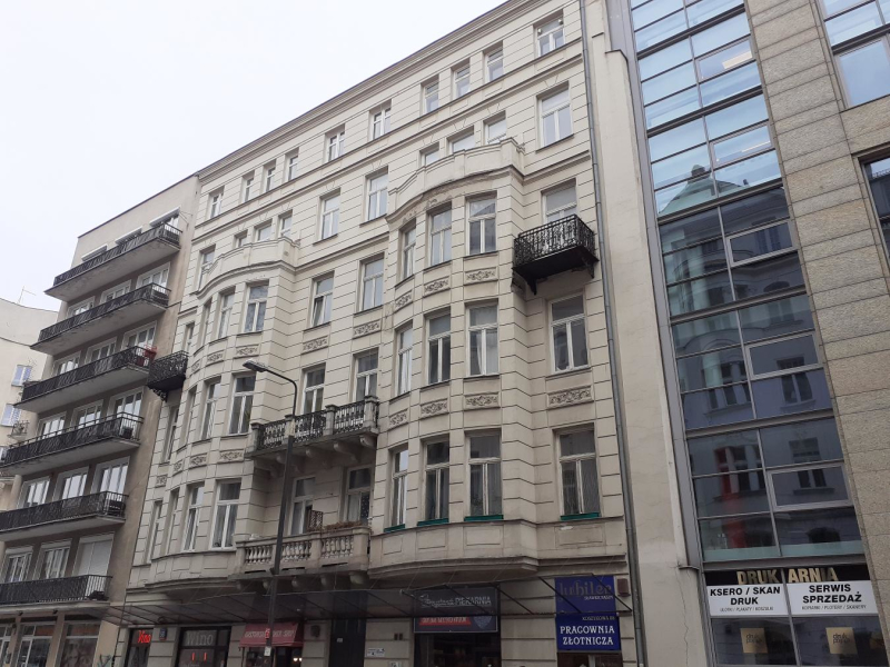 Remont kamienicy o dwóch frontach
