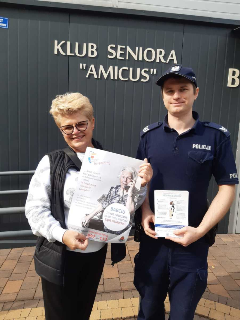 Dzielnicowi dbają o bezpieczeństwo seniorów
