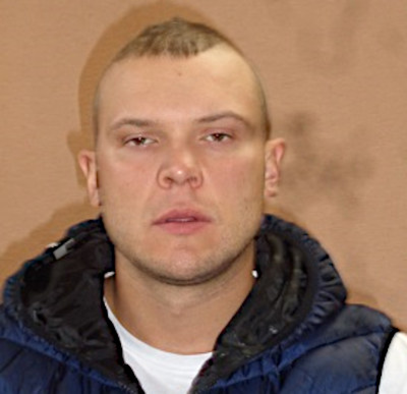 Policjanci z Wołomina poszukują ściganego listem gończym Rafała Przybysz
