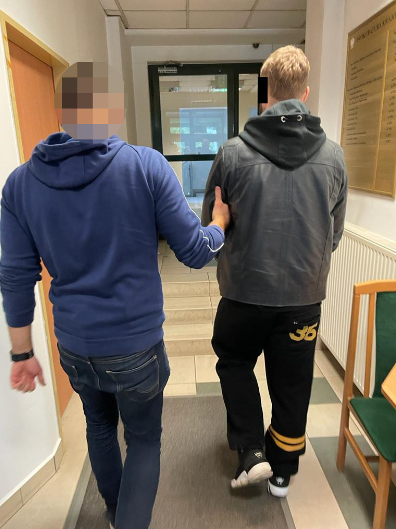 Policjanci odzyskali 2 samochody o wartości 390 tys. złotych