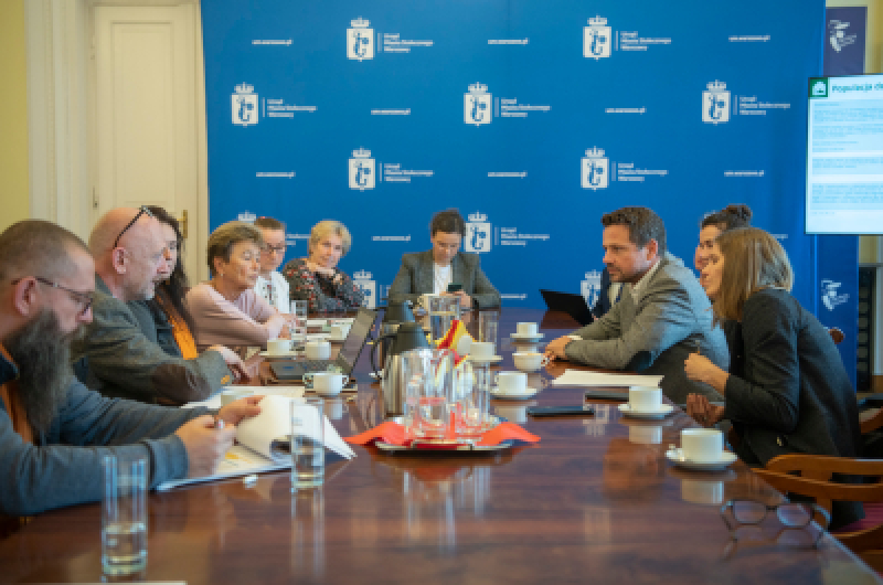 Coraz więcej dzików w Warszawie
