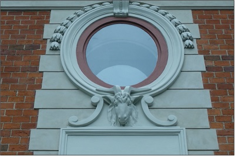 Pałac Zamoyskich przy Foksal coraz piękniejszy