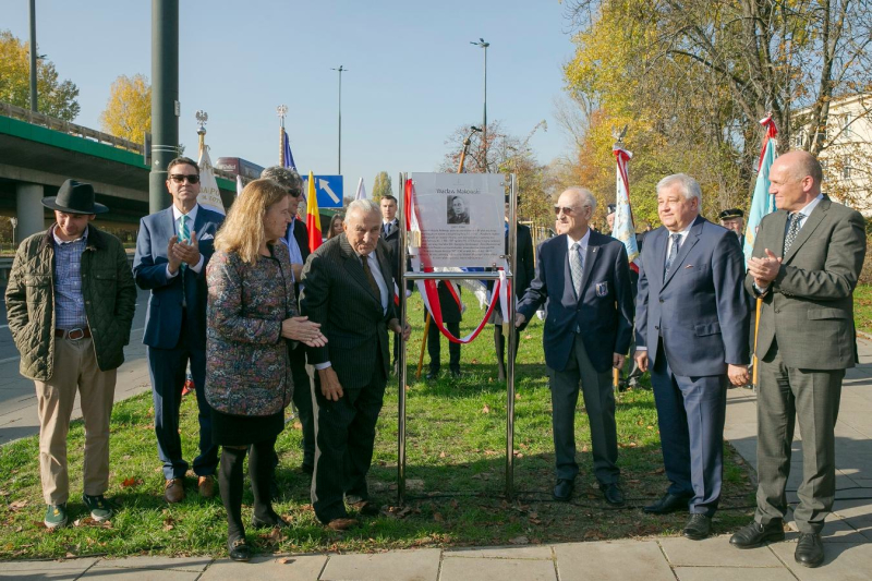 Nowy patron ronda we Włochach