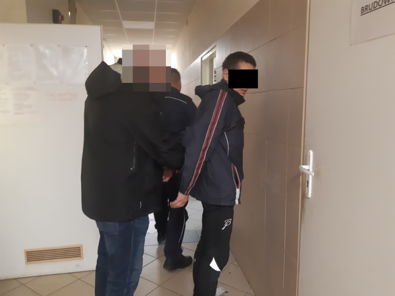 Odpowie za kradzież rozbójniczą