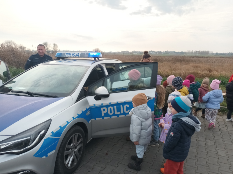 Rozmowy o bezpieczeństwie z przedszkolakami z raszyńskiej "Zebry"