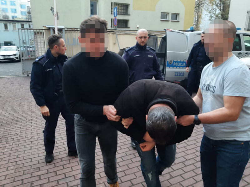 Łupem złodzieja padło nawet pudełko z napiwkami