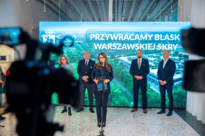 Warszawa przywraca blask dawnej Skrze