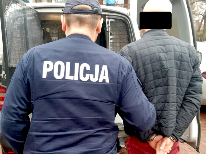 Pracownik firmy kurierskiej kradł przesyłki – straty oszacowano na kwotę ponad 26 tys. złotych