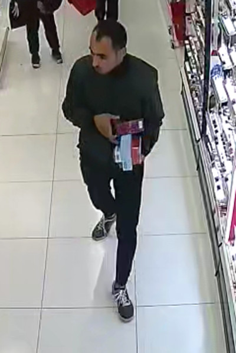 Kradzież perfum - wiesz, kim jest ten mężczyzna?