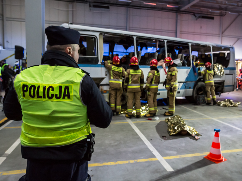 Jak zabezpieczyć katastrofę w ruchu drogowym? - warsztaty dla policjantów