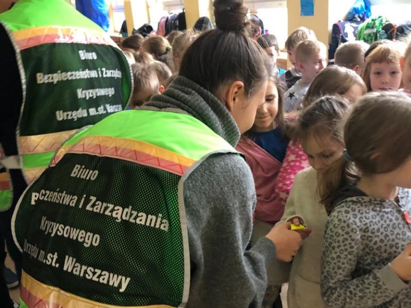 Warszawska „DROGÓWKA” z BBiZK wśród dzieci