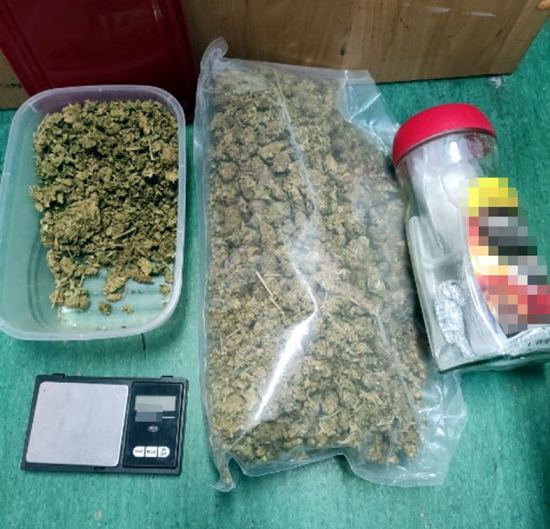 W mieszkaniu ukrył blisko 600 gramów narkotyków