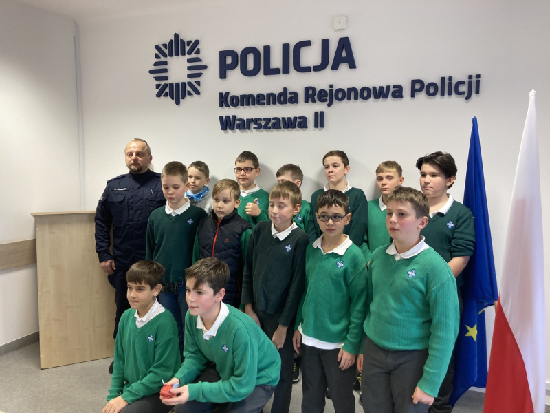 Dzieci z wizytą u Mokotowskich policjantów
