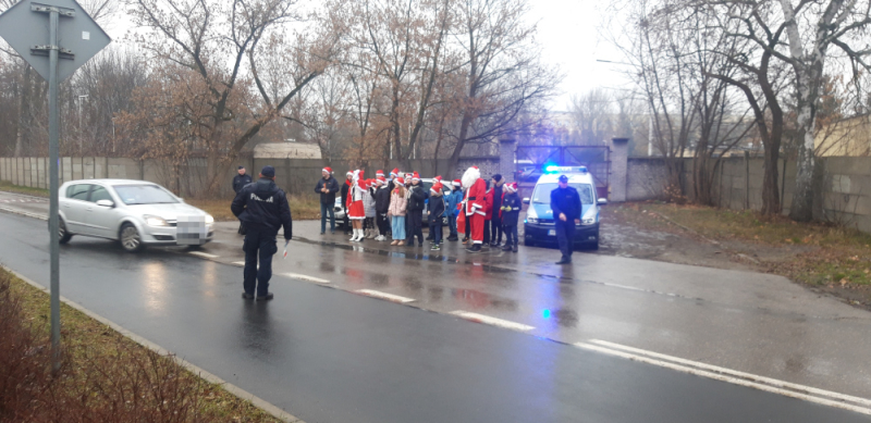 W Rembertowie mikołajkowo i świątecznie, ale przede wszystkim bezpiecznie