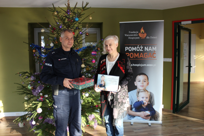 Mikołajkowa zbiórka pieniędzy dla podopiecznych Fundacji Warszawskie Hospicjum dla Dzieci