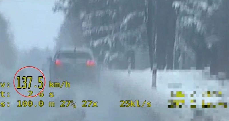Blisko 140 km/h w obszarze zabudowanym - kierowco, nie przeceniaj swoich umiejętności za kierownicą
