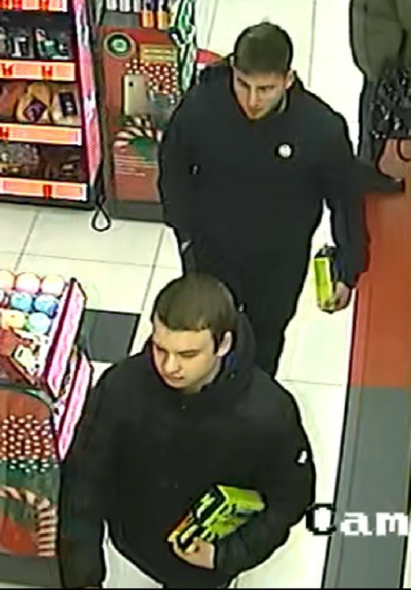 Kradzież asortymentu w drogerii - rozpoznajesz tych mężczyzn?
