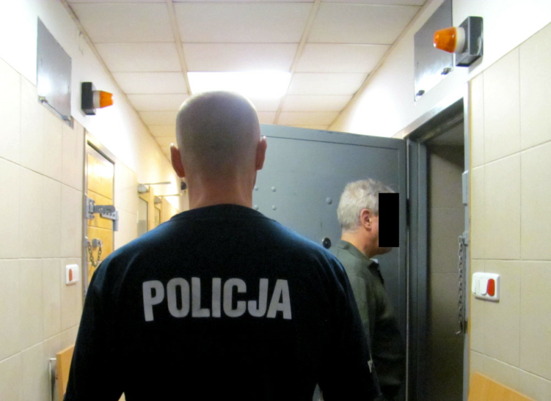 Wpadł na gorącym uczynku włamania