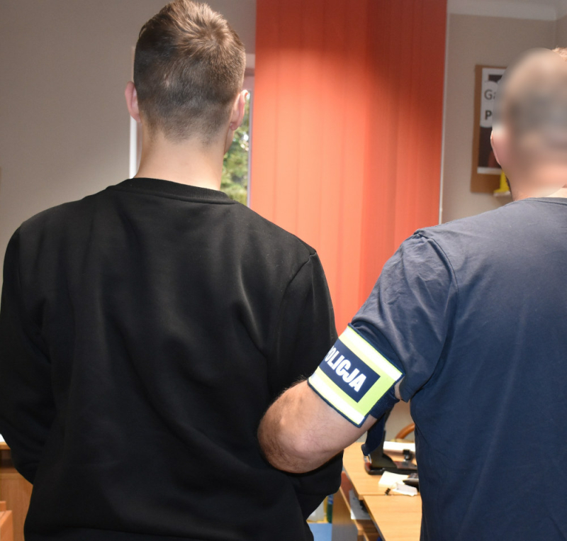 Policjanci zatrzymali sprawcę usiłowania rozboju w Kobyłce