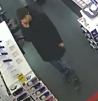 Kradzież telefonu wartego kilka tysięcy złotych - szukamy tego mężczyzny