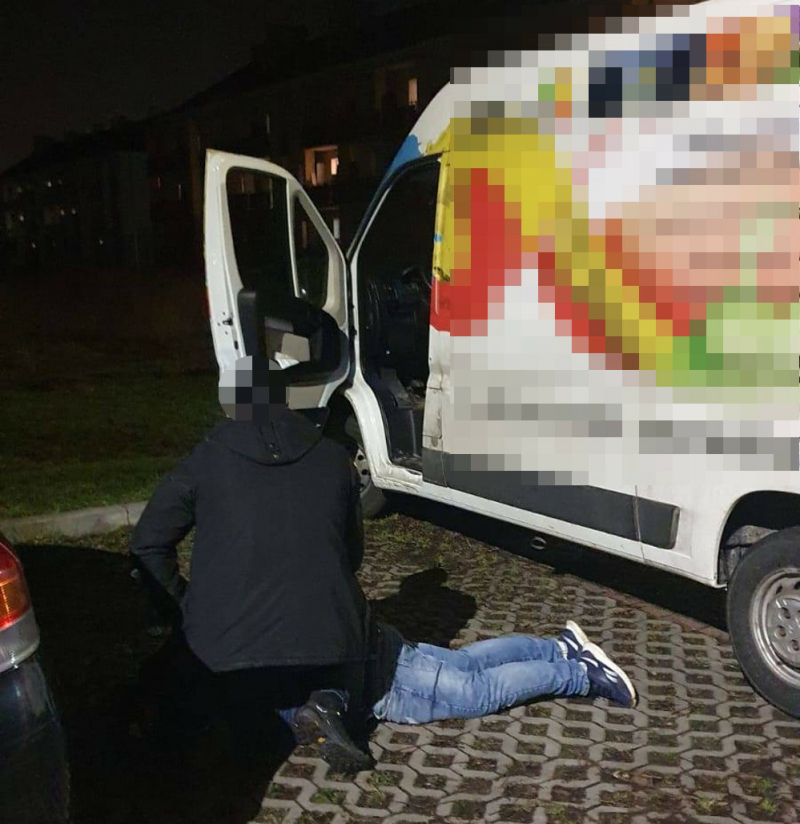 Sukces policjantów z grupy "Skorpion" - skradziony na Białołęce citroen odzyskany w Nowym Dworze Mazowieckim, zatrzymany z pięcioma zarzutami