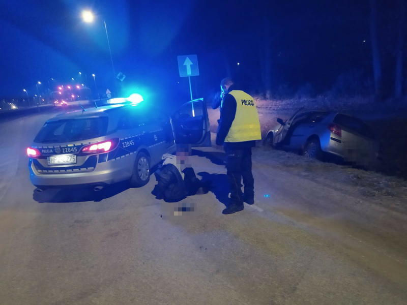 Pościg policjantów przez dwa powiaty za kierowcą, który nie zatrzymał się do kontroli