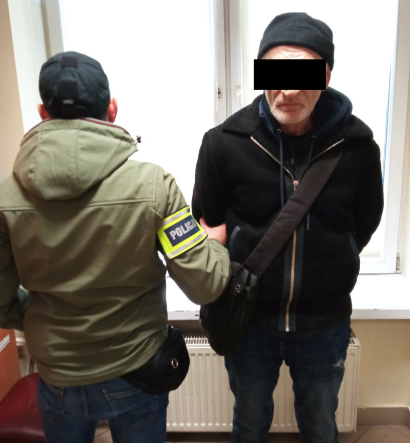 Zuchwała kradzież podczas przedświątecznych zakupów