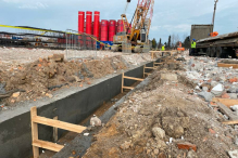 Łyżka, klatki i beton, czyli jak buduje się metro