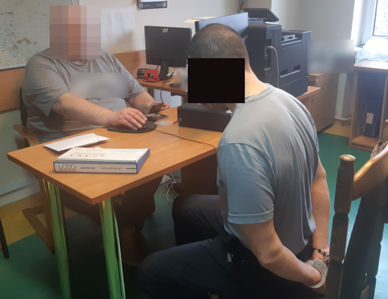Pobili go i okradli