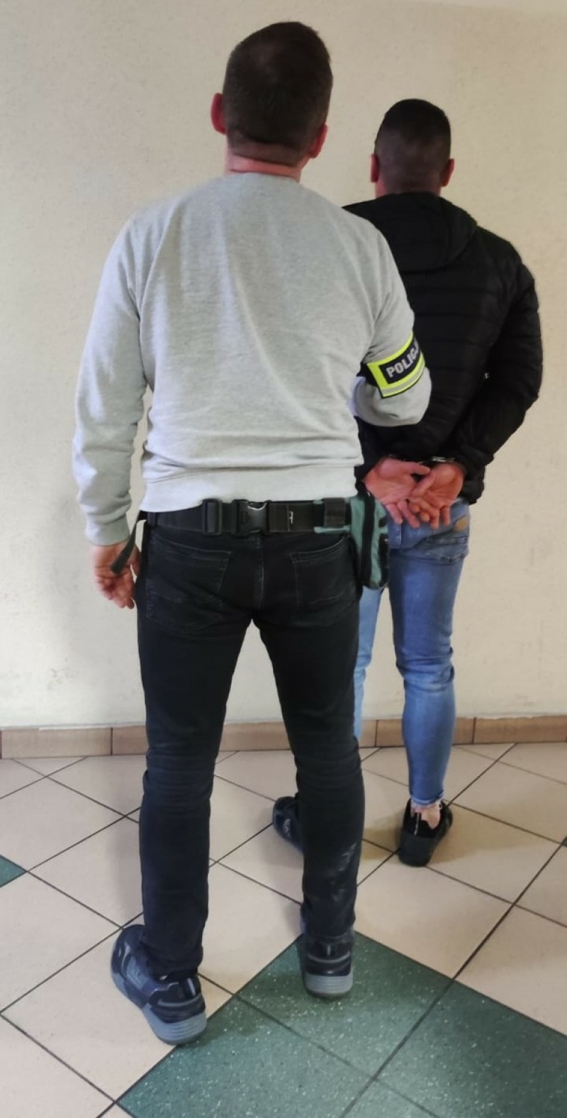 Poszukiwany listem gończym za przestępstwa narkotykowe, wpadł w ręce nowodworskich kryminalnych