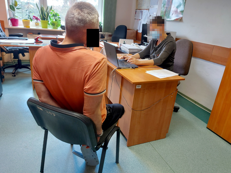 Tego samego dnia okradł dwa sklepy – namierzyli go kryminalni