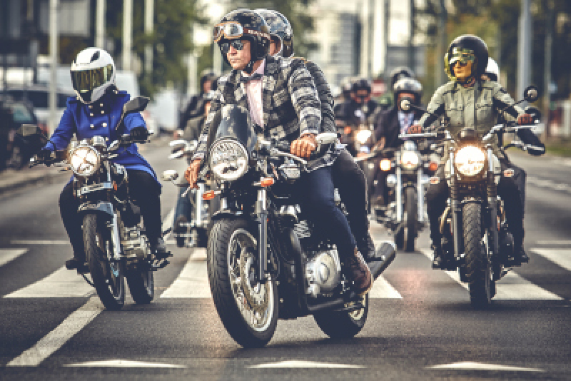 Przejazdy rolkarzy i motocyklistów plus Juwenalia na lotnisku