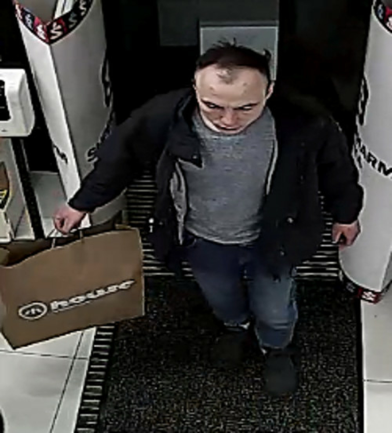 Kradzież w aptece - rozpoznajesz tego mężczyznę?