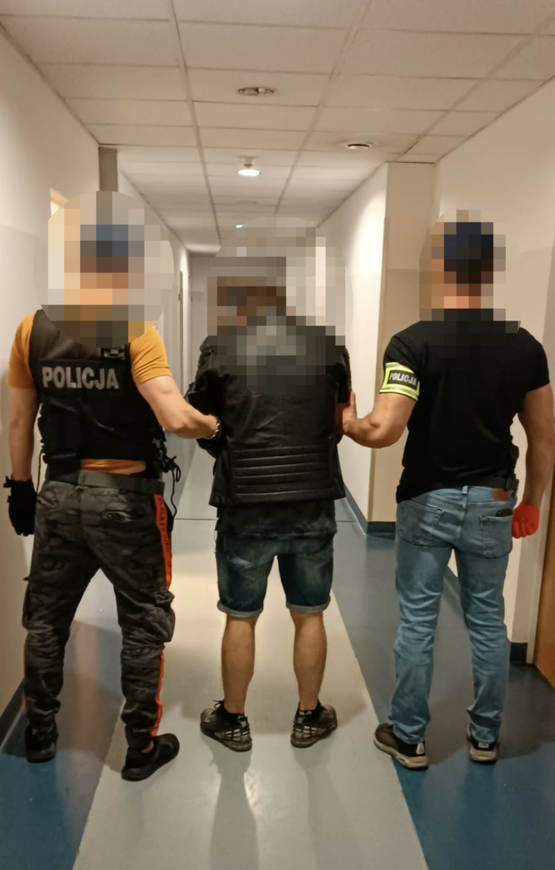 Narkotyki ukrył w jajku